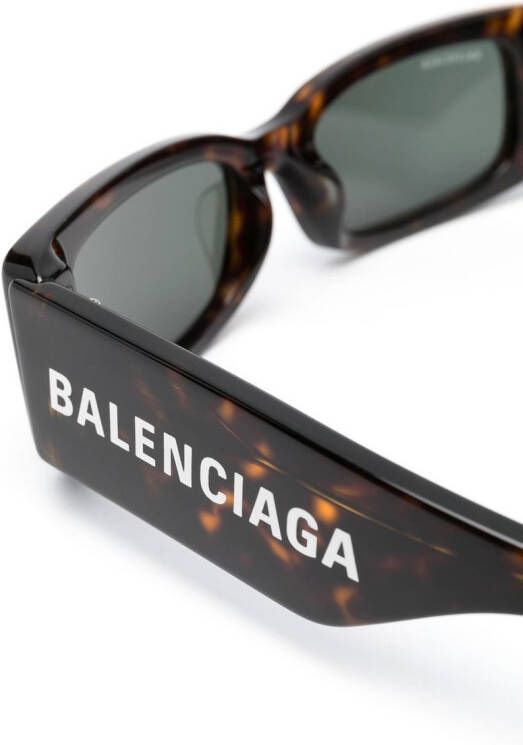 Balenciaga Eyewear Zonnebril met logoprint Bruin