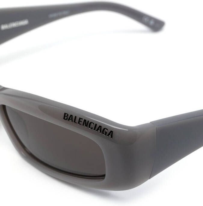 Balenciaga Eyewear Zonnebril met logoprint Grijs