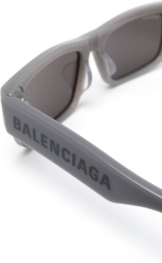 Balenciaga Eyewear Zonnebril met rechthoekig montuur Grijs