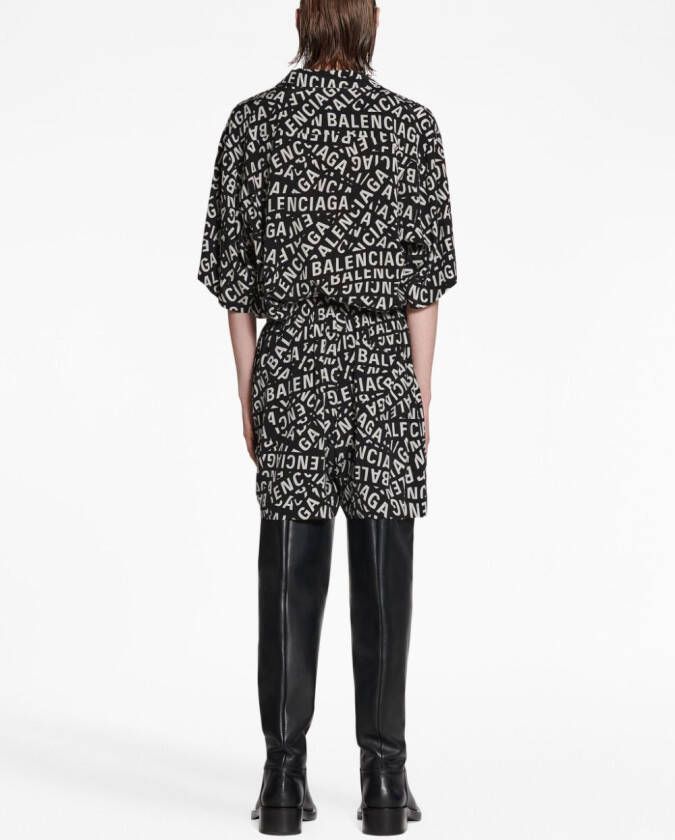 Balenciaga Shorts met logoprint Zwart