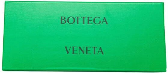 Bottega Veneta Eyewear Zonnebril met cat-eye montuur Zwart
