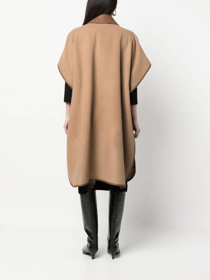 Burberry Cape met studs Bruin