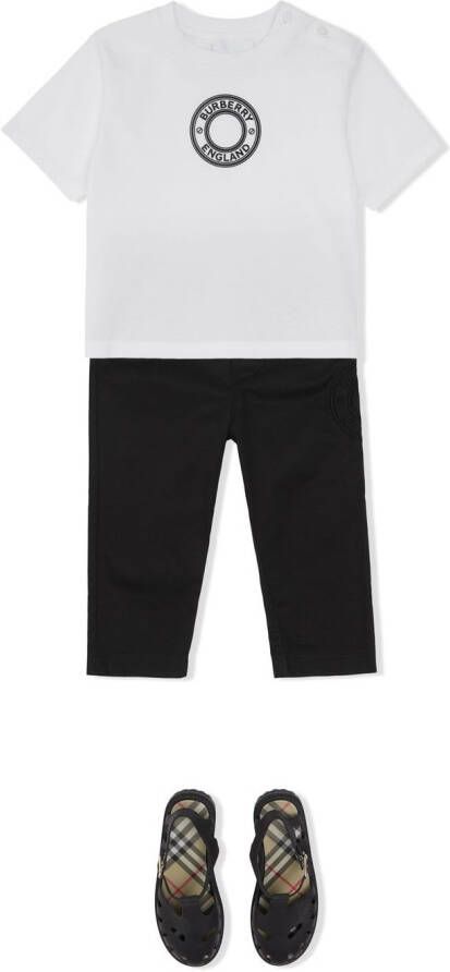 Burberry Kids Chino met geborduurd logo Zwart