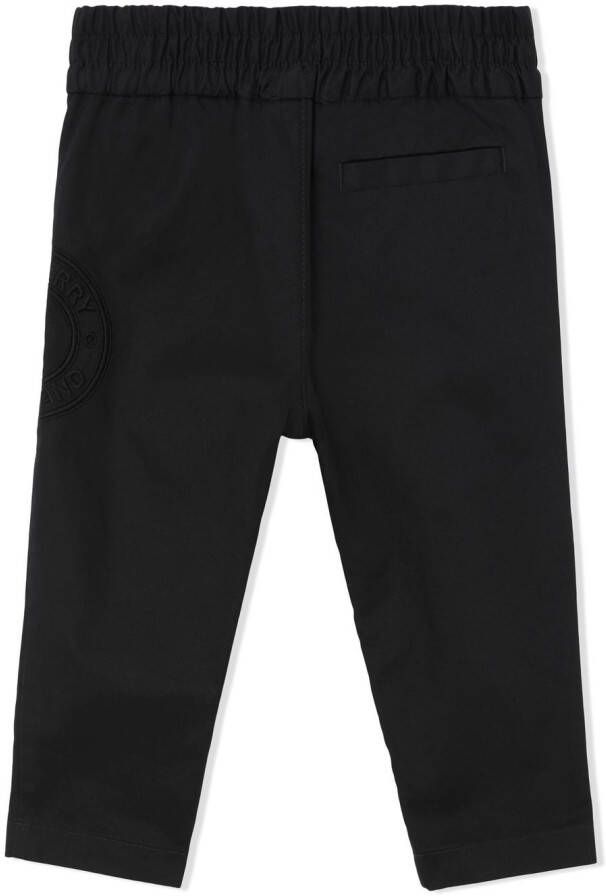 Burberry Kids Chino met geborduurd logo Zwart