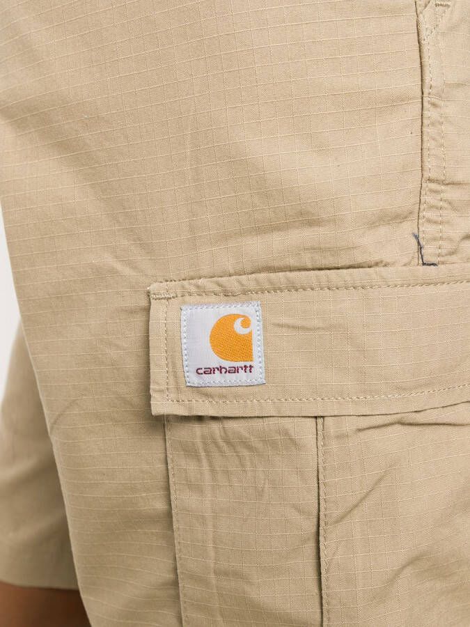 Carhartt WIP Shorts met logopatch aan zijkant Beige