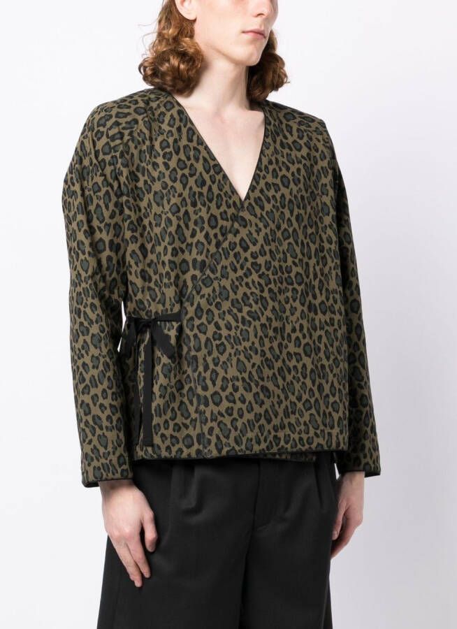 CLOT Kimono met luipaardprint Beige