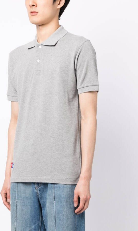 Comme Des Garçons Play Poloshirt met logopatch Grijs