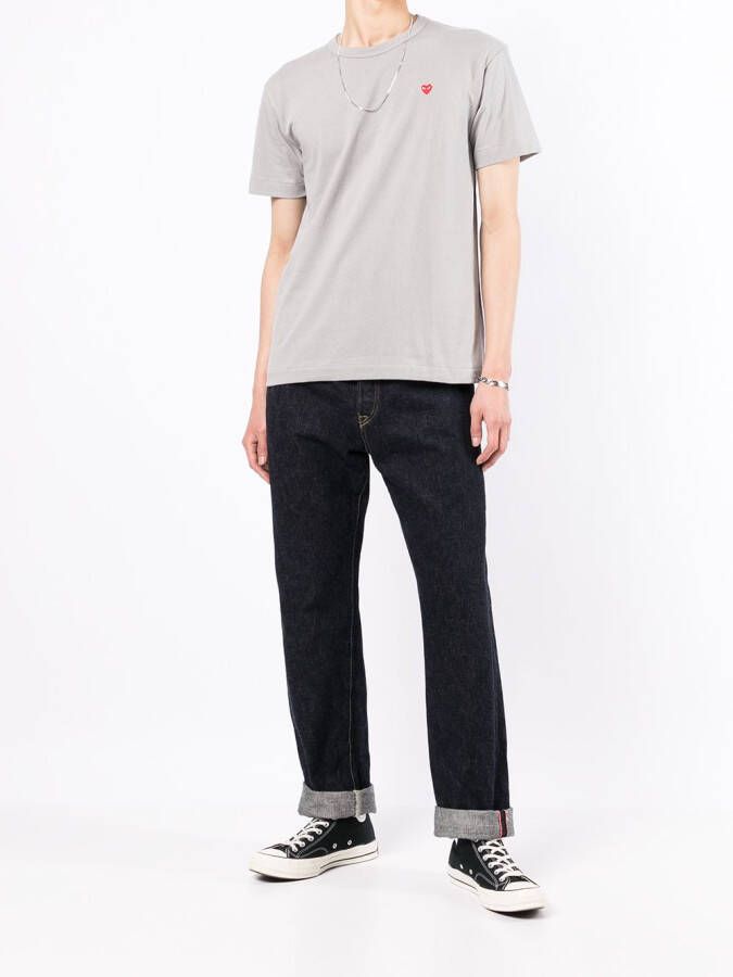 Comme Des Garçons Play T-shirt met hartpatch Grijs