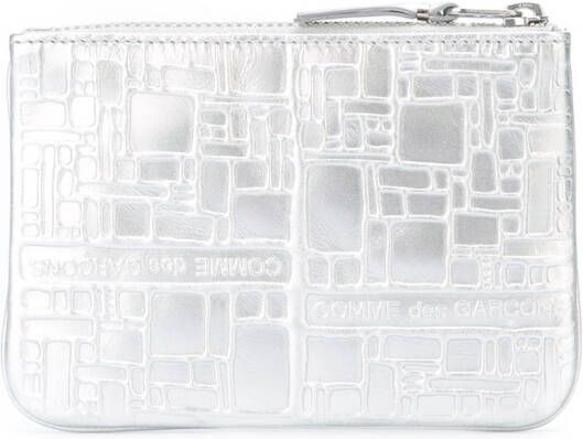 Comme Des Garçons Wallet 'Embossed Logo' purse Zilver