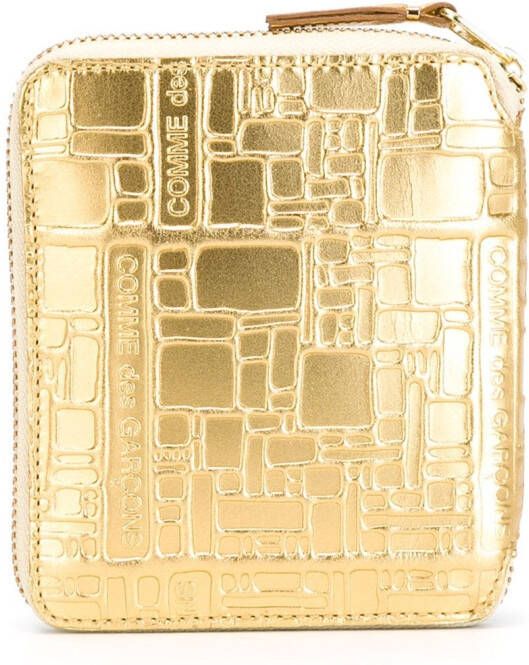 Comme Des Garçons Wallet 'Embossed Logo' wallet Goud