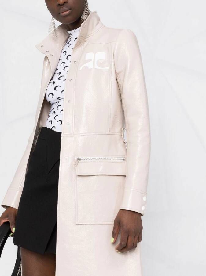 Courrèges Vinyl trenchcoat met logo-applicatie Beige