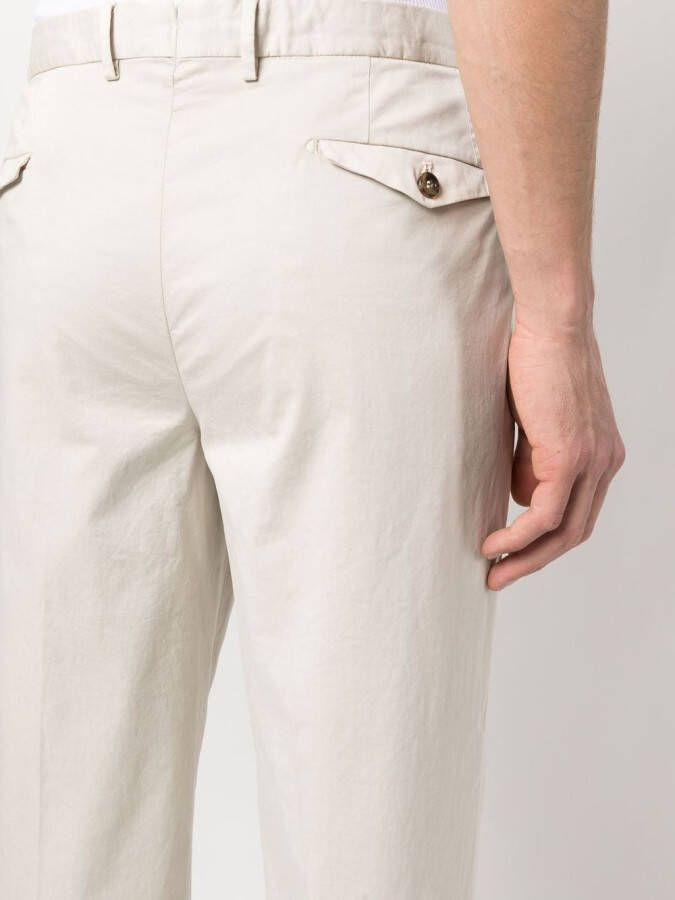 Dell'oglio Chino met geplooid detail en toelopende pijpen Beige