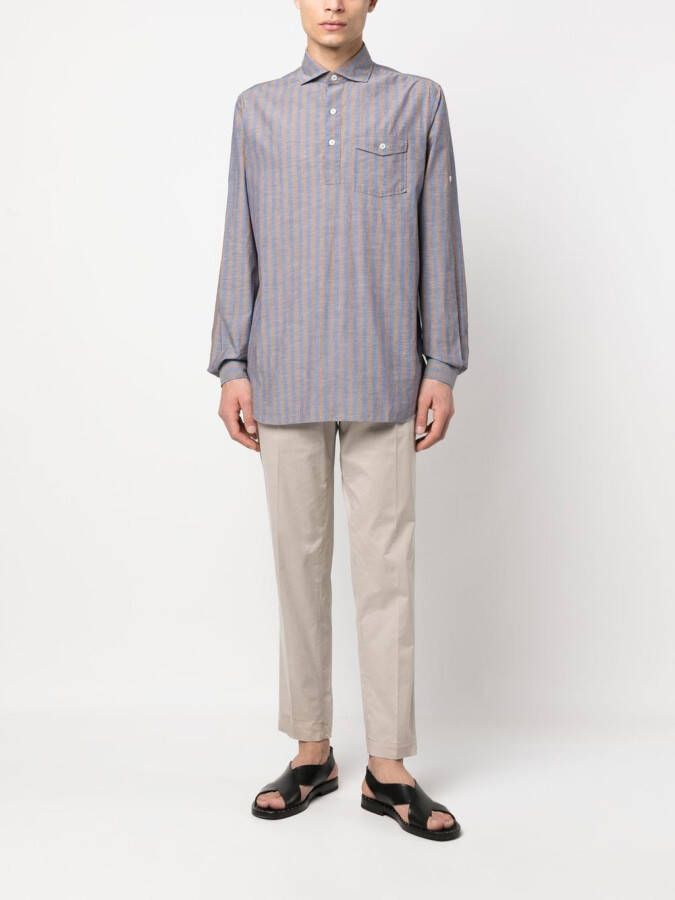Dell'oglio Chino met geplooid detail en toelopende pijpen Beige