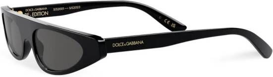 Dolce & Gabbana Eyewear Re-Edition DNA zonnebril met cat-eye montuur Zwart