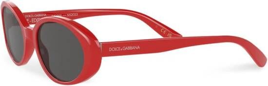 Dolce & Gabbana Eyewear Re-Edition DNA zonnebril met ovaal montuur Rood