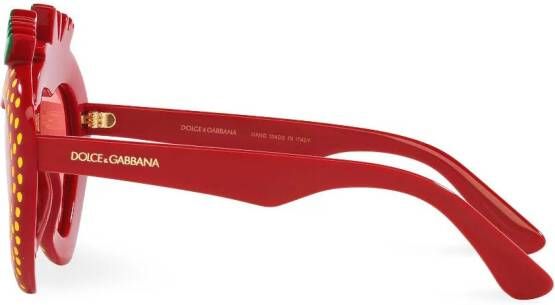 Dolce & Gabbana Kids Zonnebril met aardbei montuur Rood