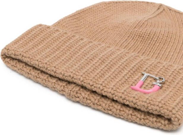 Dsquared2 monogram-plaque knitted beanie Beige