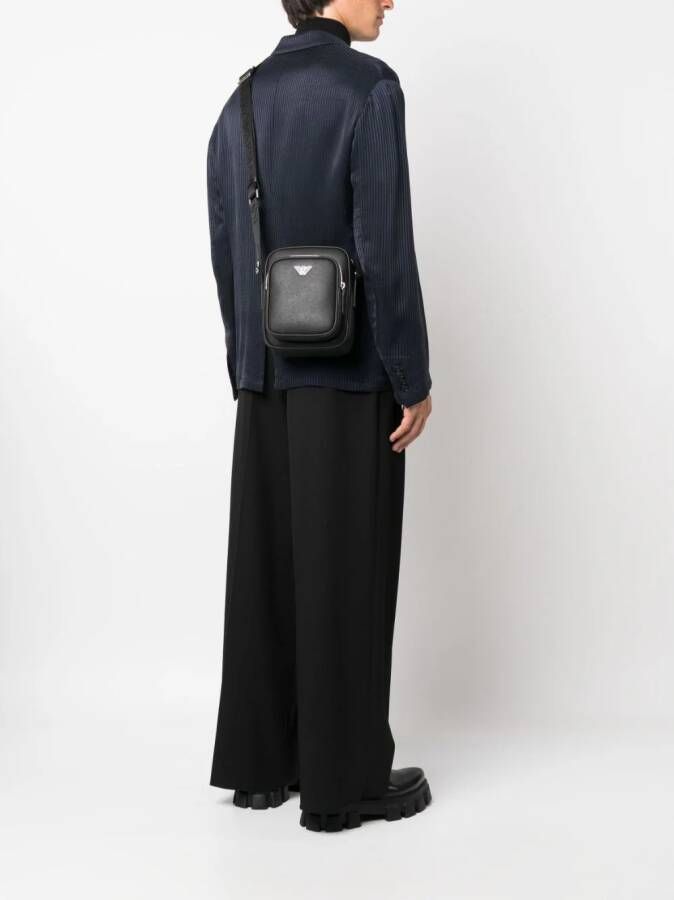 Emporio Armani Messengertas met logoplakkaat Zwart