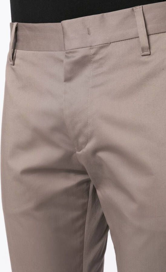 Emporio Armani Slim-fit pantalon Bruin