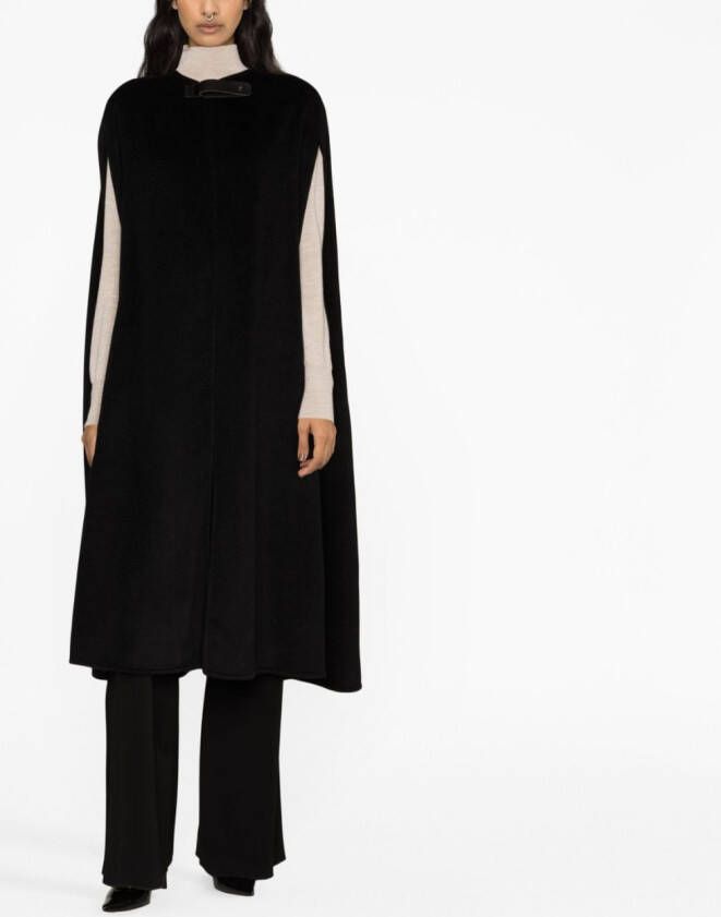 Fabiana Filippi Mouwloze cape Zwart