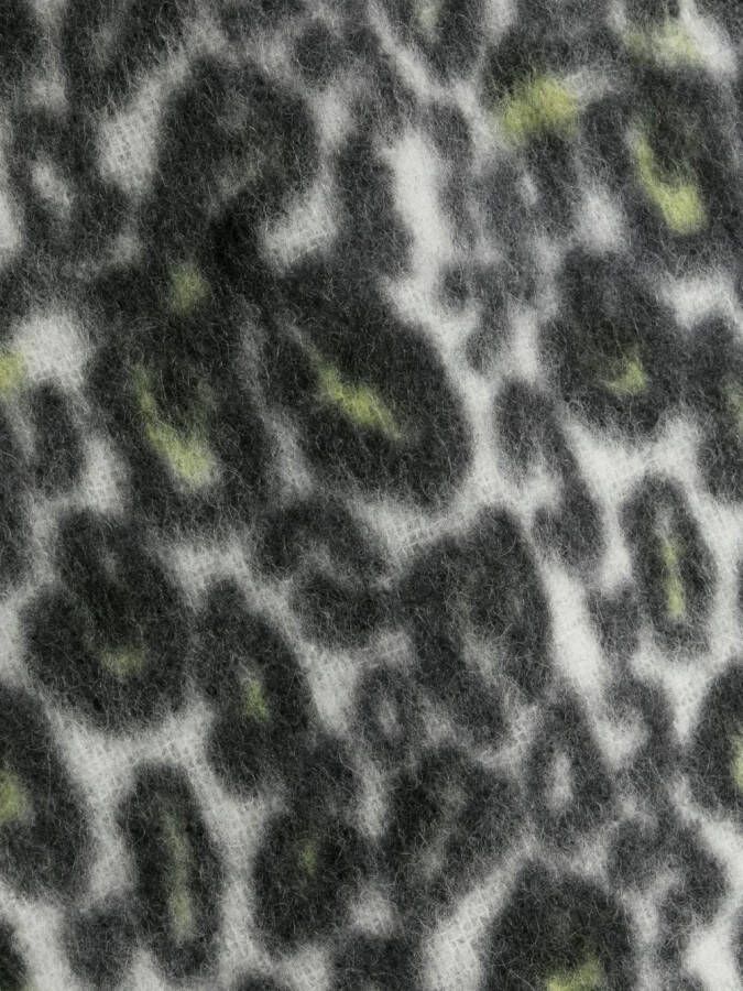 Faliero Sarti Sjaal met luipaardprint Wit