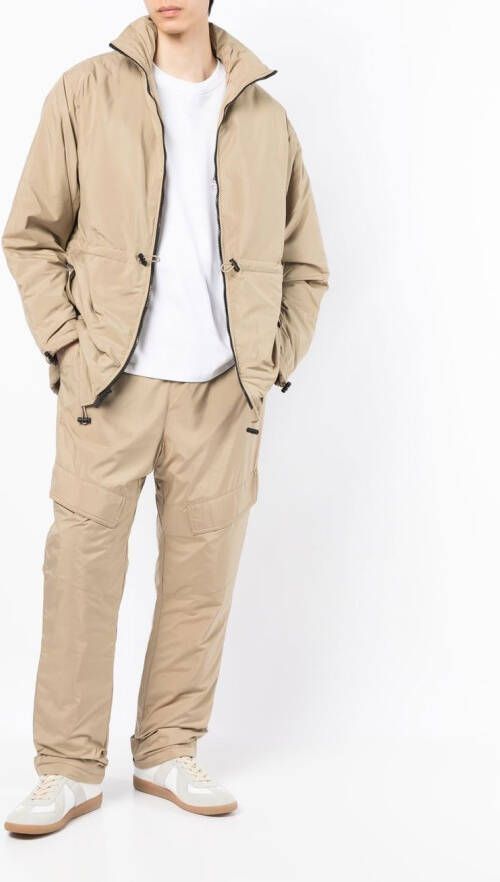 FEAR OF GOD ESSENTIALS Jack met rits Bruin