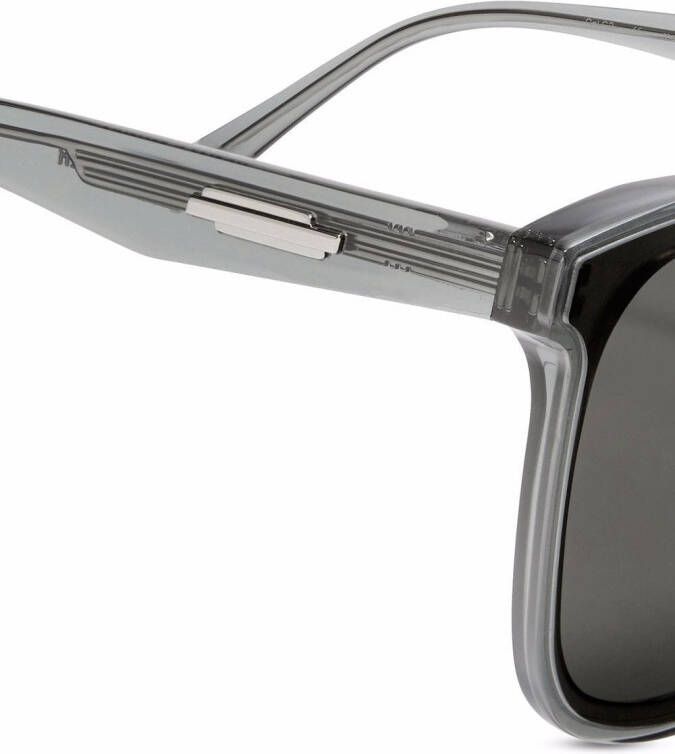 Gentle Monster Jackie G3 zonnebril met oversized montuur Grijs