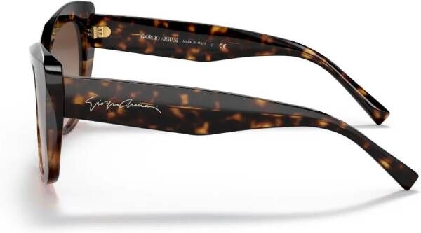 Giorgio Armani Zonnebril met cat-eye montuur Bruin