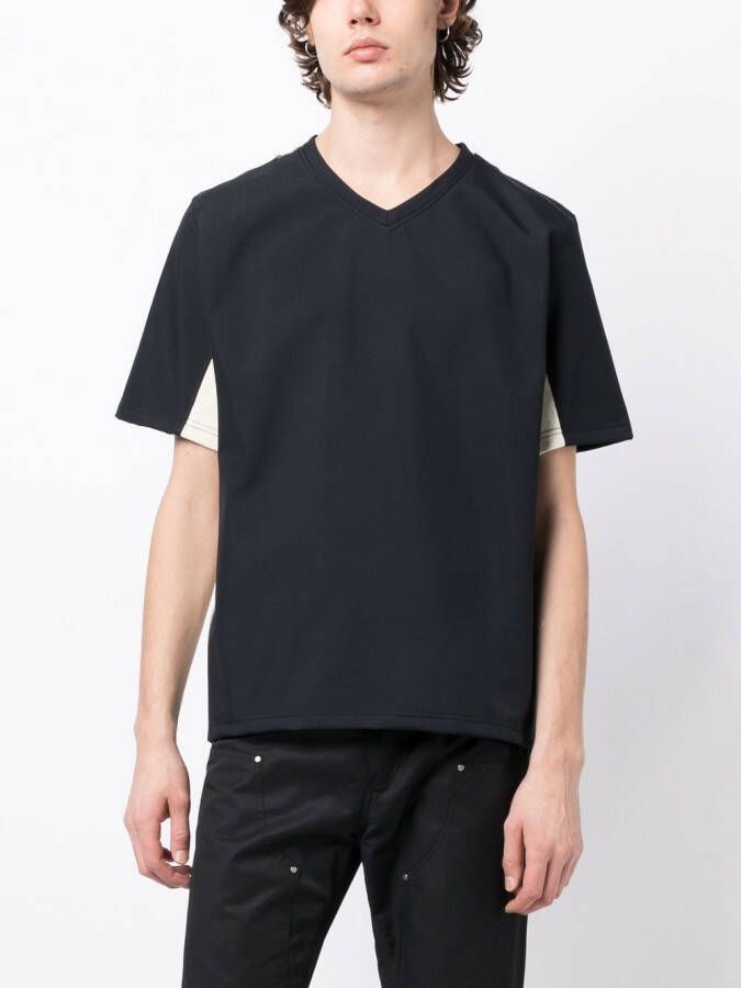 GR10K T-shirt met V-hals Blauw