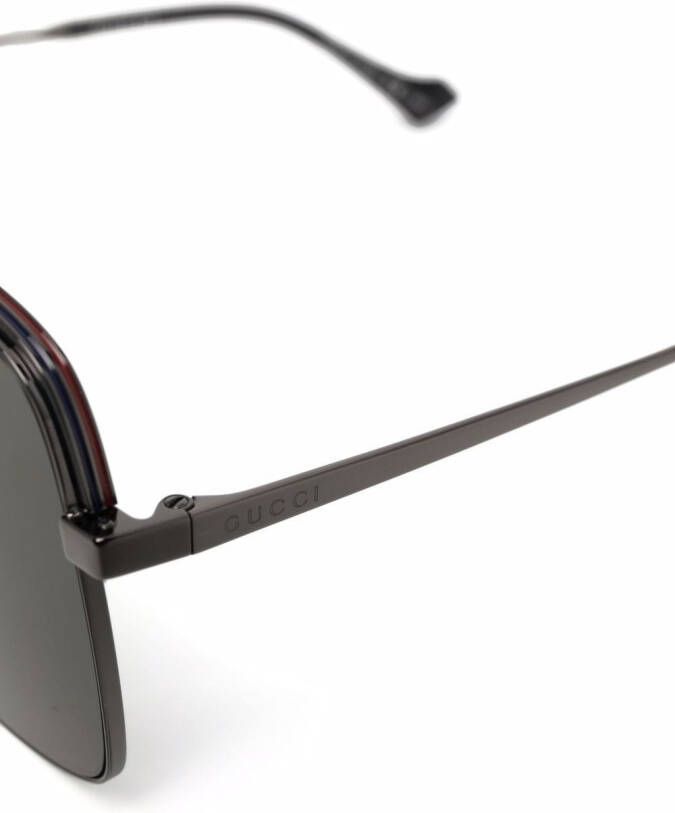 Gucci Eyewear Zonnebril met piloten montuur Grijs