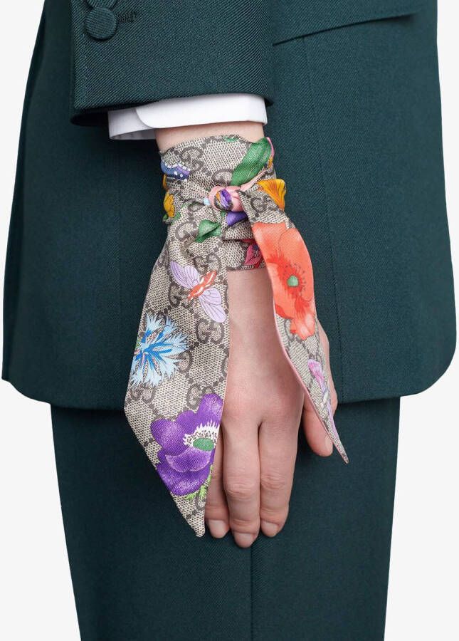Gucci Sjaal met bloemenprint Beige