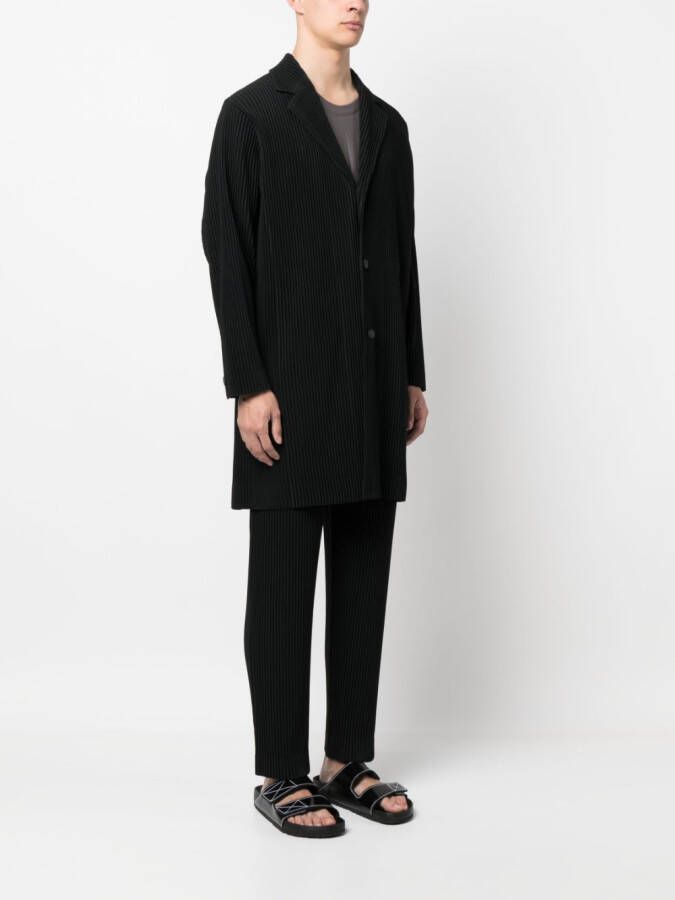 Homme Plissé Issey Miyake Mantel met enkele rij knopen Zwart