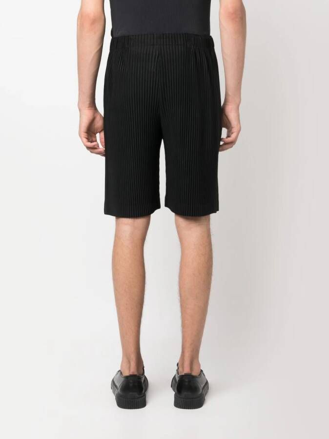 Homme Plissé Issey Miyake Straight shorts Zwart