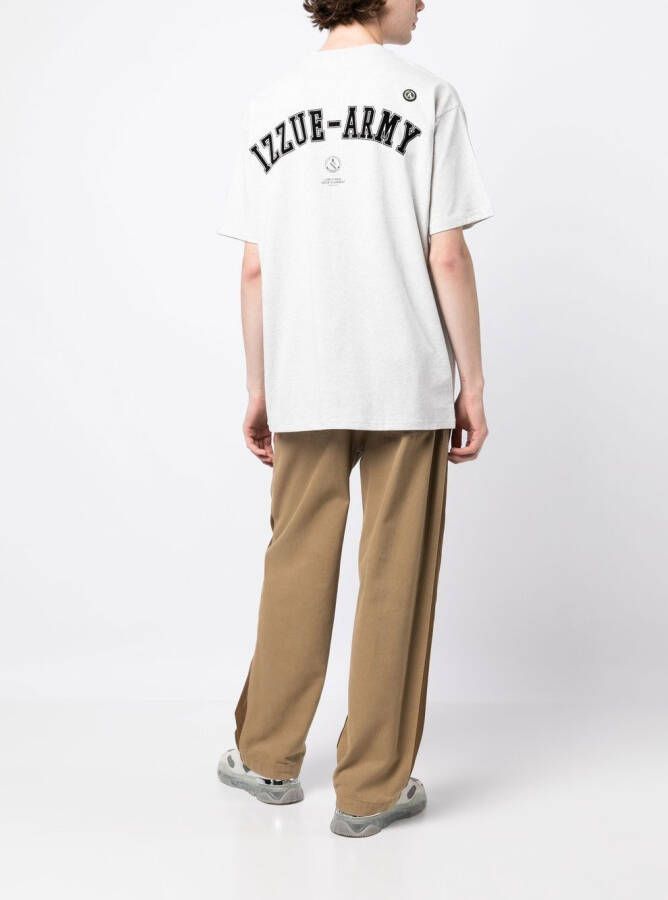 izzue T-shirt met logoprint Grijs