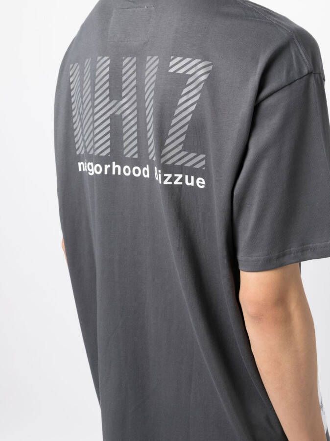 izzue x Neighborhood T-shirt met logoprint Grijs