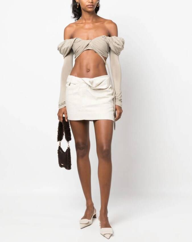 Jacquemus Off-shoulder blouse Beige