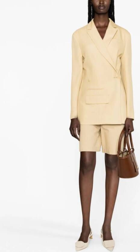 Jacquemus Blazer met kruisbandjes Beige