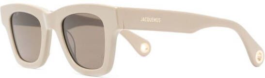 Jacquemus Les Lunettes zonnebril met D-montuur Beige