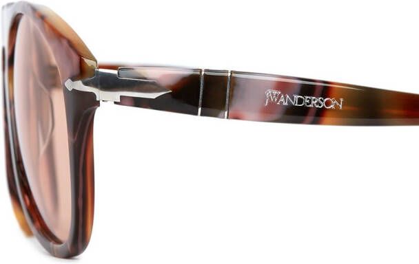 JW Anderson x Persol zonnebril met piloten montuur Roze