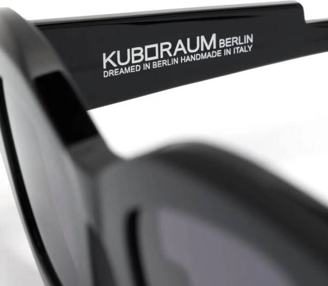 Kuboraum B5 zonnebril met cat-eye montuur Zwart