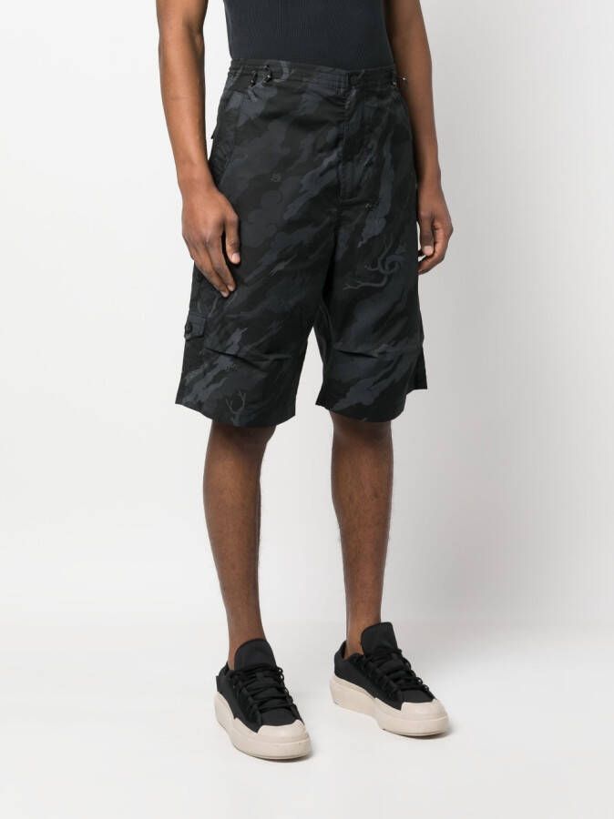 Maharishi Shorts met camouflageprint Zwart