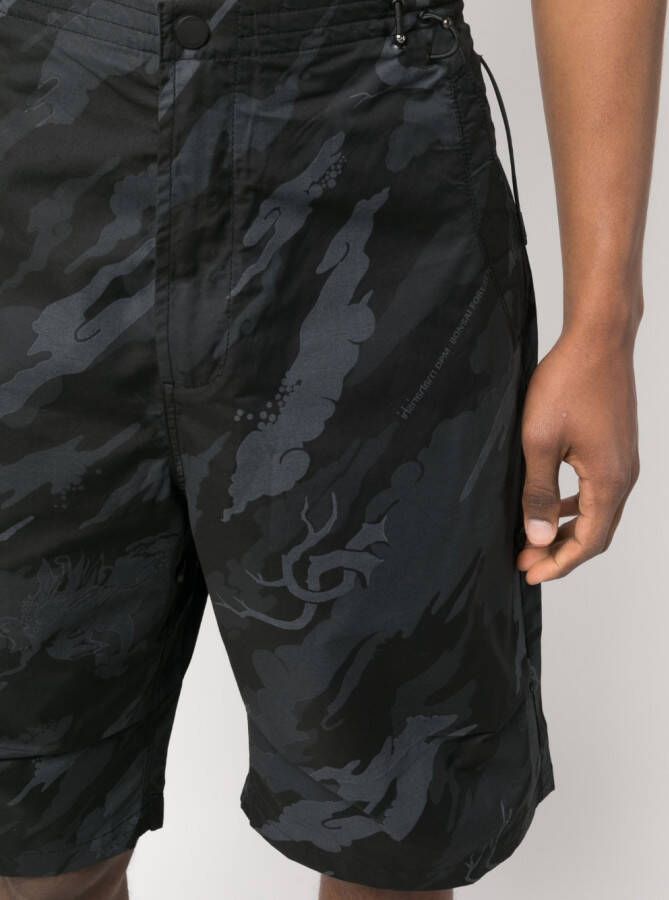 Maharishi Shorts met camouflageprint Zwart