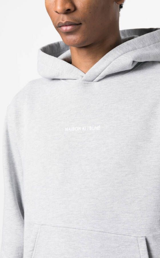 Maison Kitsuné Hoodie met geborduurd logo Grijs