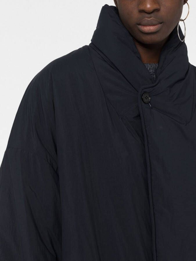 Maison Margiela Jas met enkele rij knopen en hoge hals Zwart
