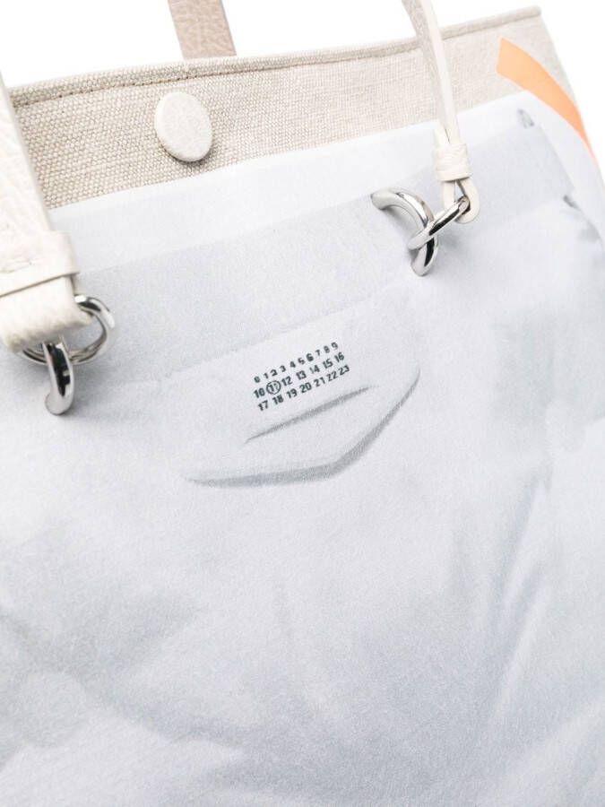 Maison Margiela Glam Slam shopper met print Beige