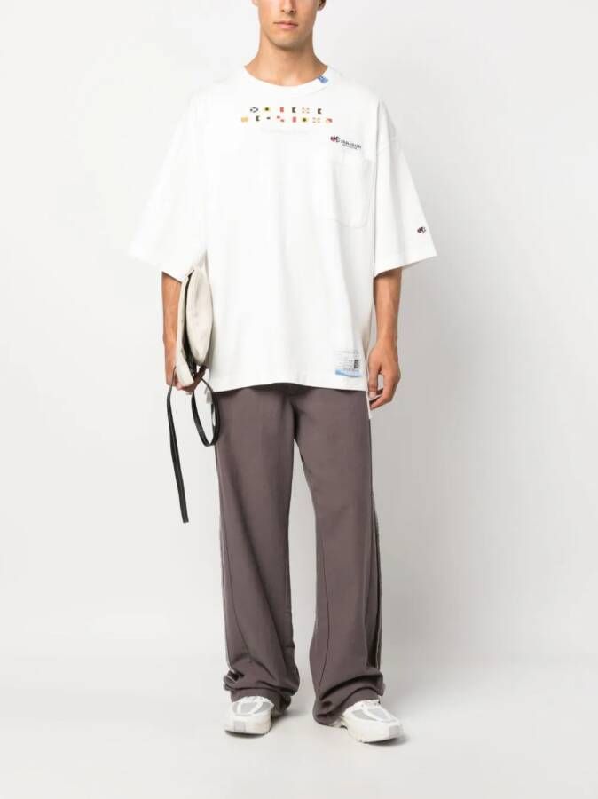 Maison Mihara Yasuhiro T-shirt met geborduurd logo Wit