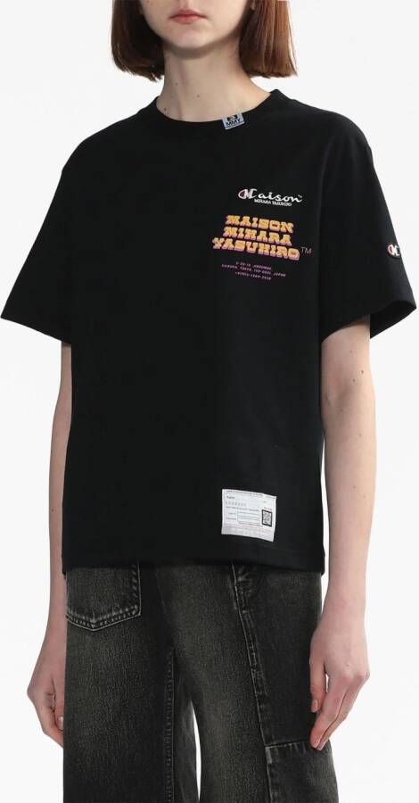 Maison Mihara Yasuhiro T-shirt met logoprint Zwart