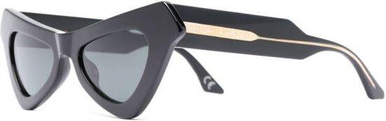 Marni Eyewear Fairy Pool zonnebril met driehoekig montuur Zwart
