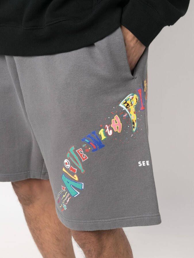 Martine Rose Bermuda shorts met tekst Grijs