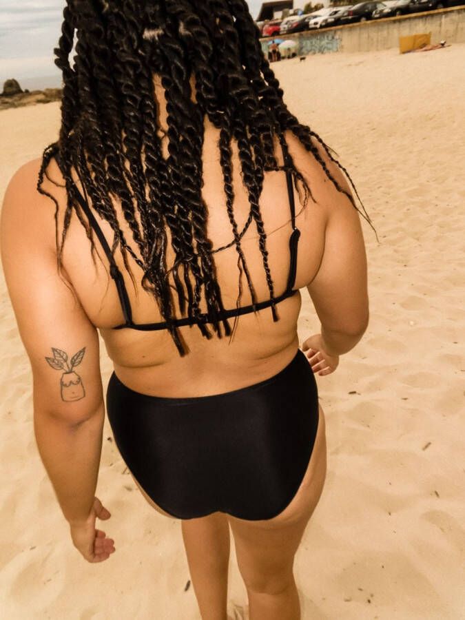 Matteau Petite triangel bikinitop Zwart